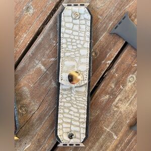 Ivory Beige alligator Croc on off black leather Apple Watch band similiar2 spark